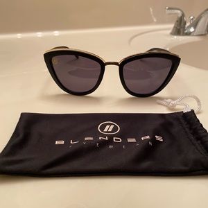 Blenders Sunglasses Runway Doll